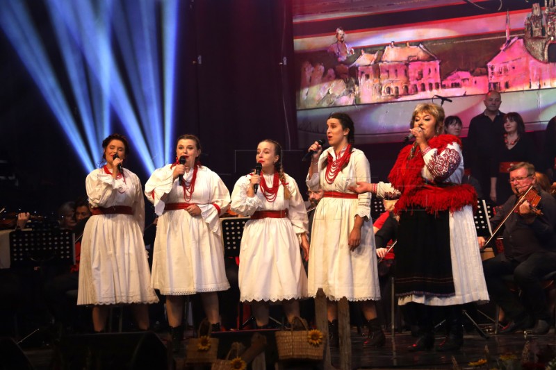 Premijer Plenković nazočio 58. Festivalu kajkavskih popevki u Krapini