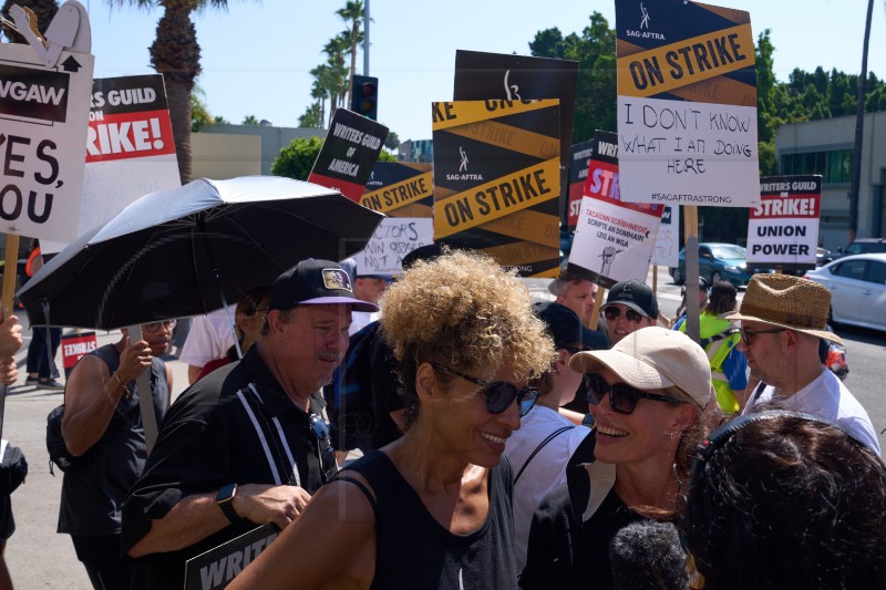 USA WGA SAG-AFTRA STRIKE