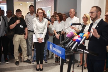 Zagreb mayor stops news conference after ex-MP gatecrashes it