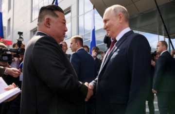 Putin prihvatio Kimov poziv da posjeti Sjevernu Koreju