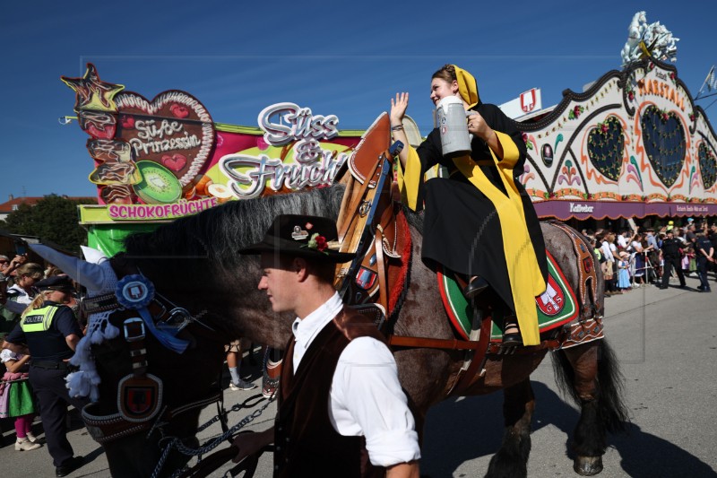 GERMANY TRADITION OKTOBERFEST