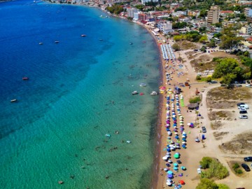 Četiri odličja plivača s perajama na Mediteranskim igrama na pijesku u Grčkoj