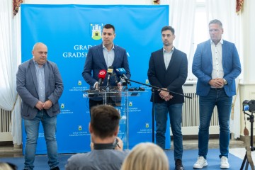 Konferencija za medije Kluba gradskih zastupnika HDZ-a i HSLS-a