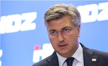 Plenković: Veselim se aktualcu, no najvažnije je revidiranje izgleda gospodarstva (1)