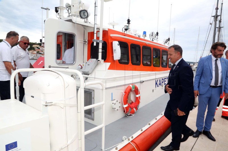 Brza brodica pomorske medicinske službe predana Malom Lošinju