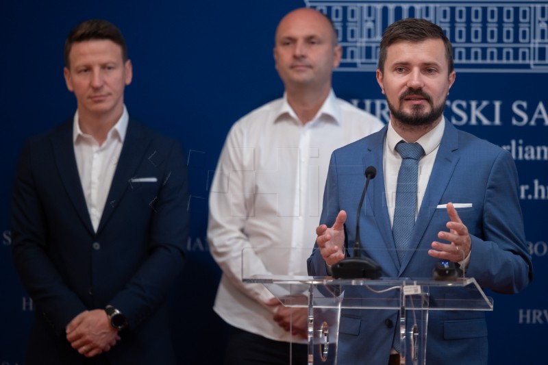 Konferencija za medije Kluba zastupnika Fokusa i Reformista