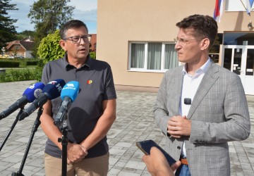 Troskot i Andrić u Vojniću o problemu s migrantima