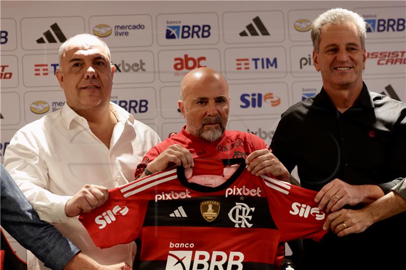 Flamengo otpustio Jorgea Sampaolija