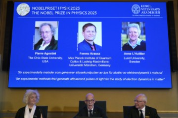 SWEDEN NOBEL PRIZE PHYSICS