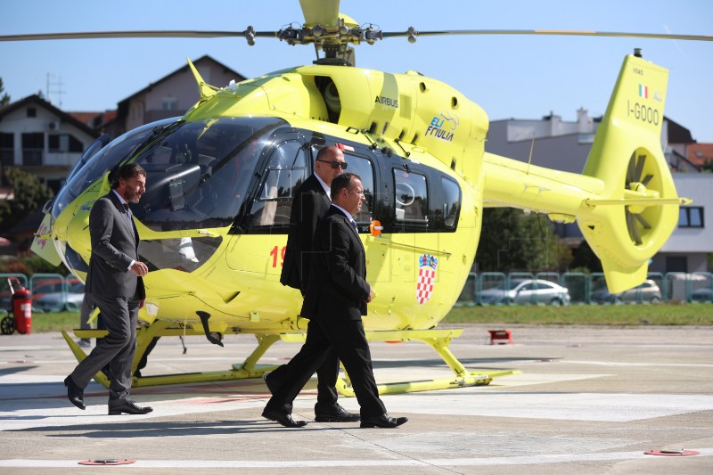 Helikopter Hitne medicinske službe u RH sletio je na helidrom KB Dubrava