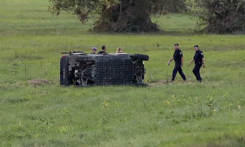 Policajac poginuo u prevrtanju specijalnog vozila, trojica ozlijeđena