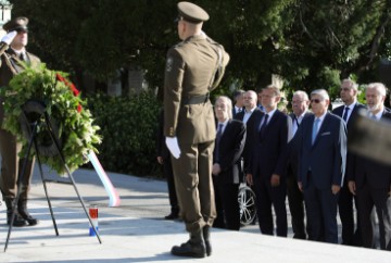 Izaslanstvo Hrvatskog sabora položilo vijence na Mirogoju