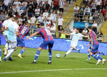 HNL: Rijeka pobijedila Hajduk i zasjela na vrh ljestvice