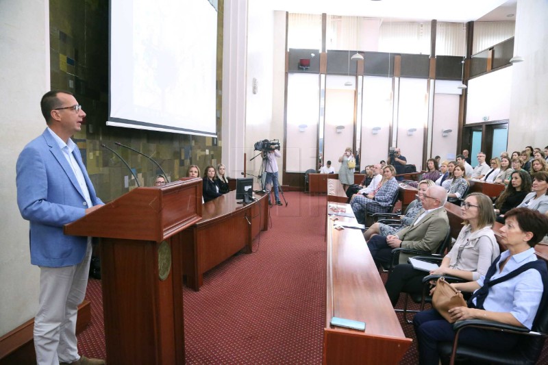 Rijeka: Predstavljena prva faza uvođenja zdravstvenog odgoja u riječke osnovne škole