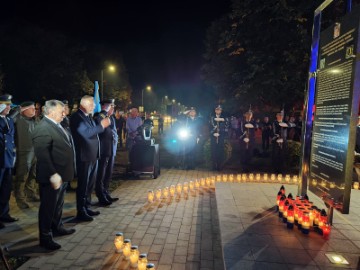 Vukovar: Počast 97-orici poginulih i nestalih policajaca u Domovinskom ratu