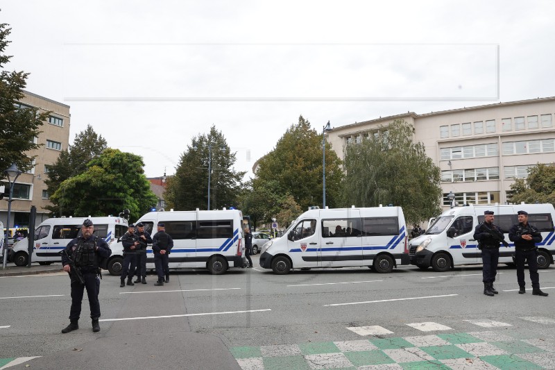 FRANCE CRIME SCHOOL