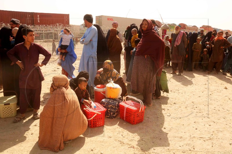 PAKISTAN AFGHANISTAN REFUGEES