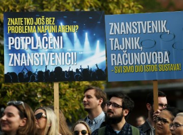 Prosvjedni skup "Mladi u znanosti - visokoobrazovani, nisko plaćeni"
