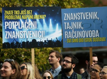 Prosvjedni skup "Mladi u znanosti - visokoobrazovani, nisko plaćeni"