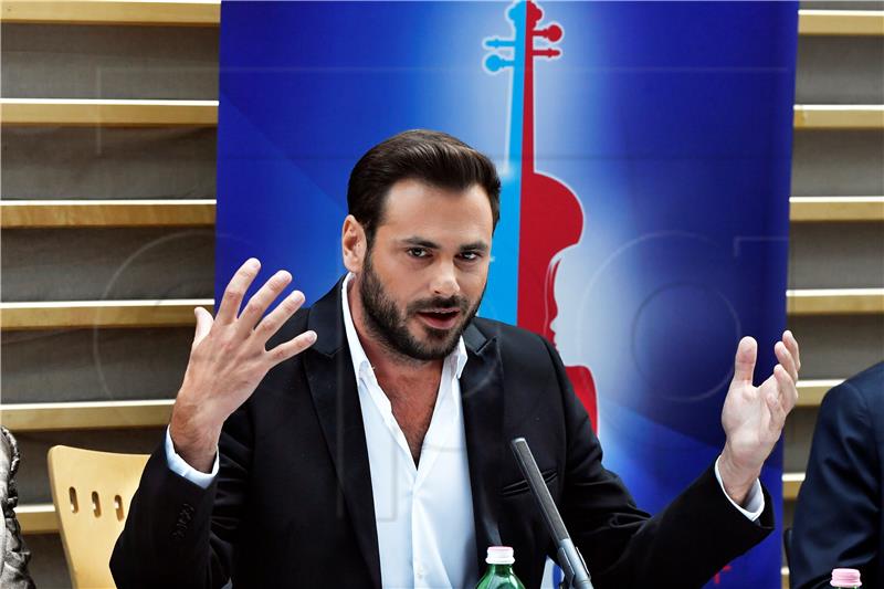 "Rebel with a Cello“, Stjepan Hauser u zagrebačkoj Areni