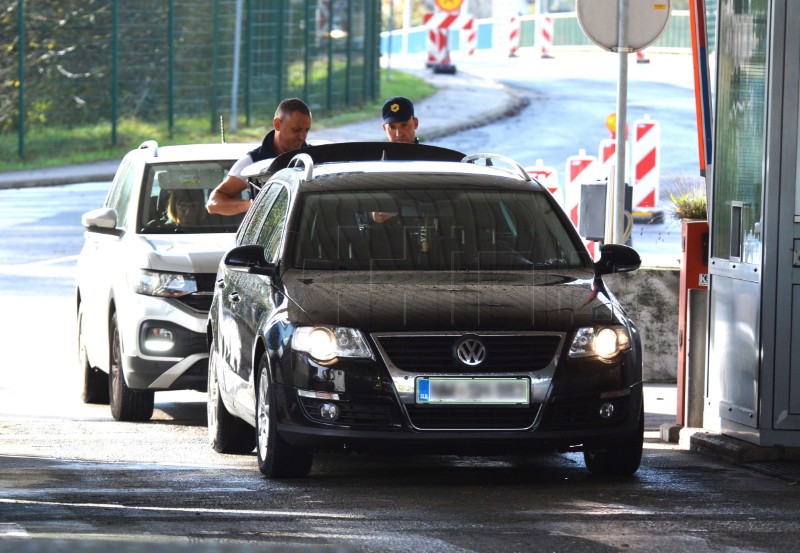 Granični prijelaz Jurovski Brod-Metlika