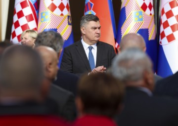 Milanović dodijelio odlikovanja darivateljima krvi