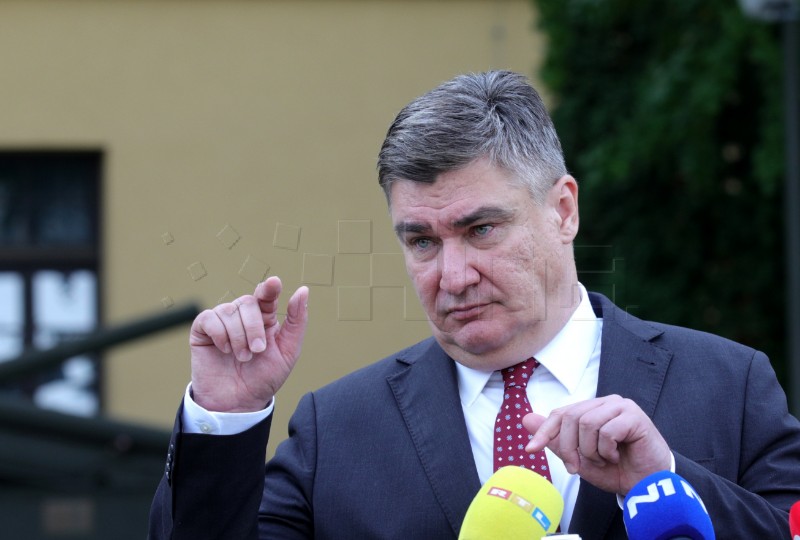 Milanović mladim časnicima: Prisega vas obavezuje za cijeli život