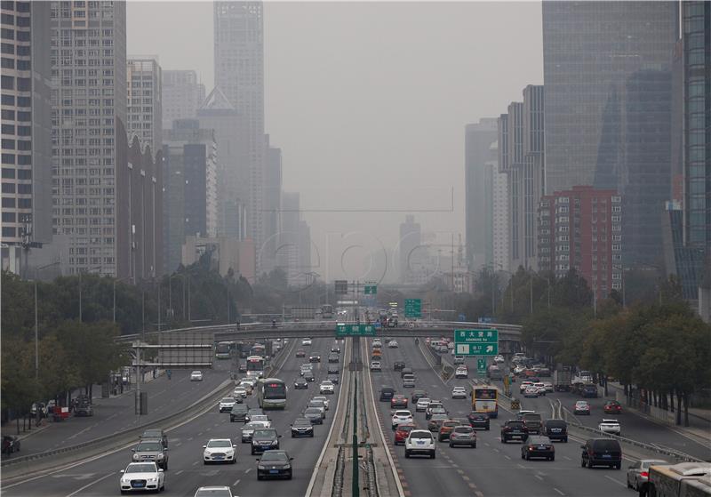 Sjever Kine obavija smog, vlasti upozoravaju 