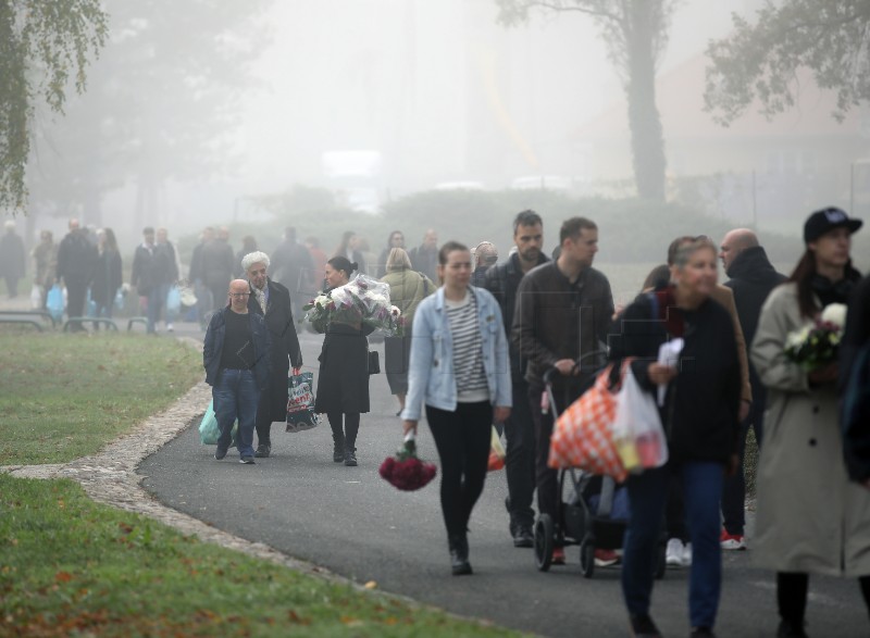 Blagdan Svih svetih na Mirogoju