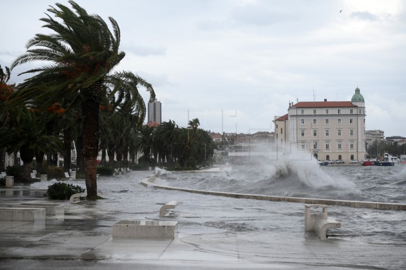 Split: jaki udari vjetra