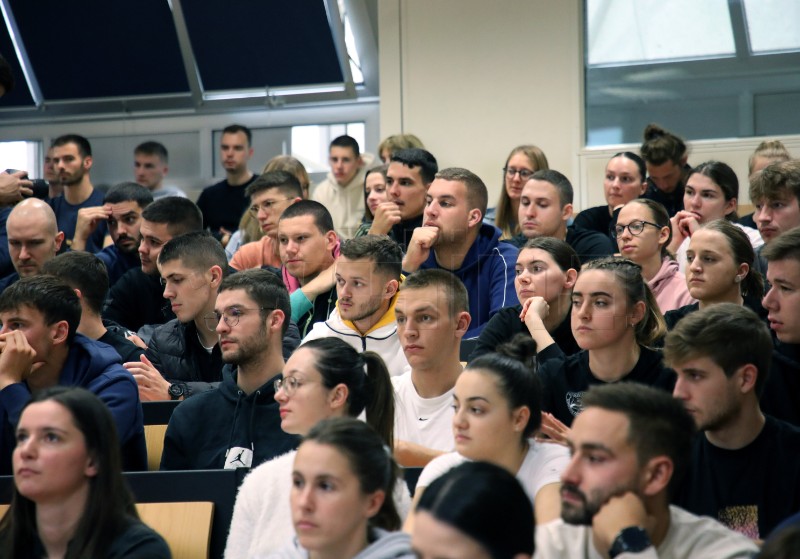 Panel "Kako kretanje potiče motoričke i kognitivne vještine u djece"