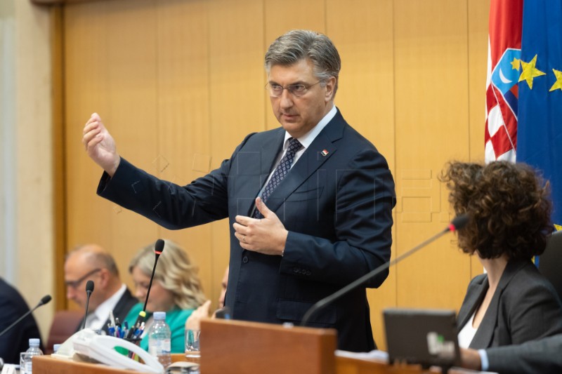 Plenković tells opposition it keeps talking about two topics only