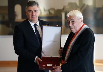 Predsjednik Republike Zoran Milanović odlikovao Antuna Vujića 