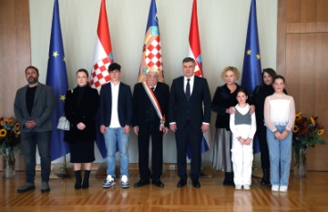 Predsjednik Republike Zoran Milanović odlikovao Antuna Vujića 