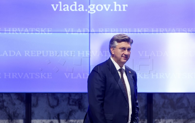 Plenković asks families of football fans detained in Greece for patience