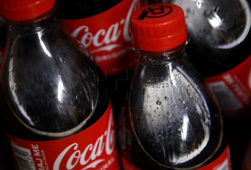 Povučena serija PET bočica Coca-Cole 