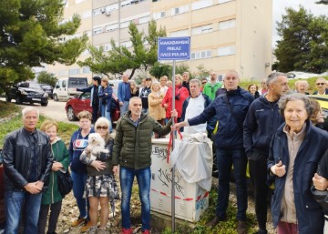 Prosvjednici otvorili "Makadamski prilaz Ivice Puljka"