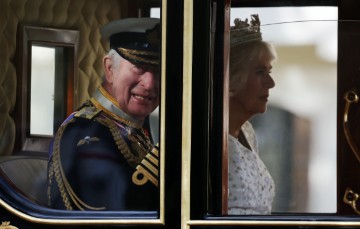 Karlo III. predvodio ceremoniju sjećanja na poginule britanske vojnike