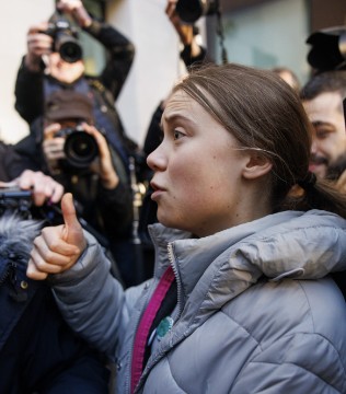 BRITAIN COURT THUNBERG