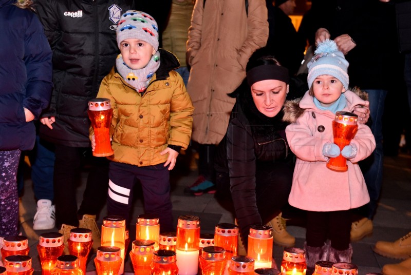 U centru Varaždina ispisano ime grada heroja – grada Vukovara