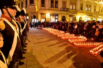 U centru Varaždina ispisano ime grada heroja – grada Vukovara