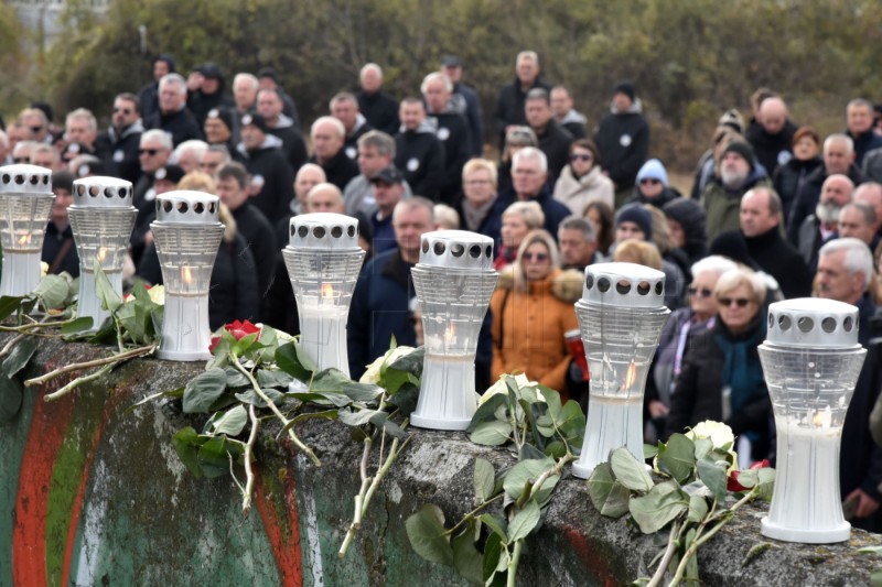 Vukovarci se prisjećaju stradanja Borovo naselja u Domovinskom ratu