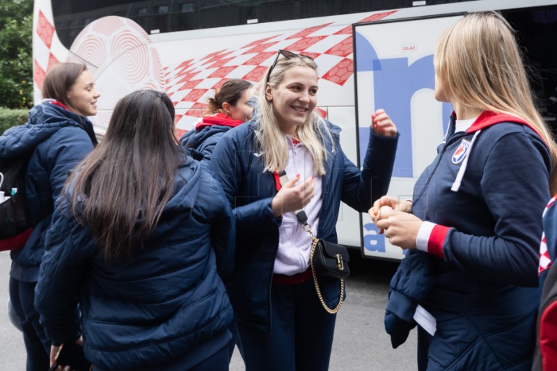 Ženska rukometna reprezentacija otputovala u Poreč na pripreme za Svjetsko prventsvo