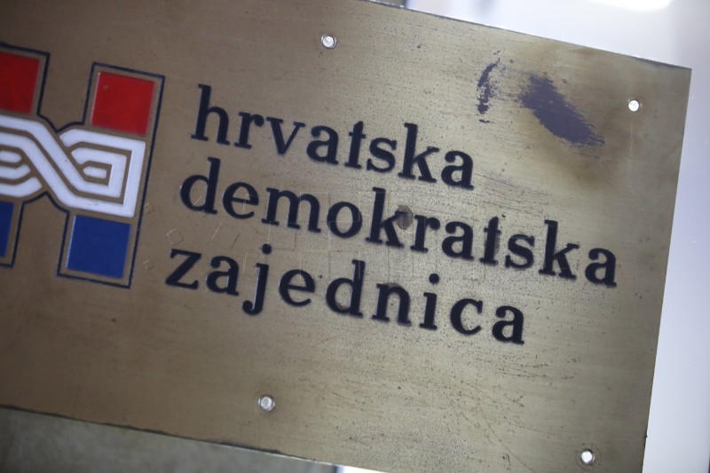 Dolazak članova HDZ-a na sjednicu Šireg predsjedništva stranke