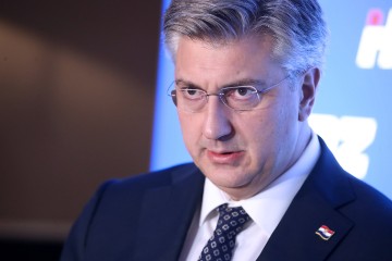 Plenković: Vlada odobrila povlasticu 6+6 smijenjenom ministru Banožiću