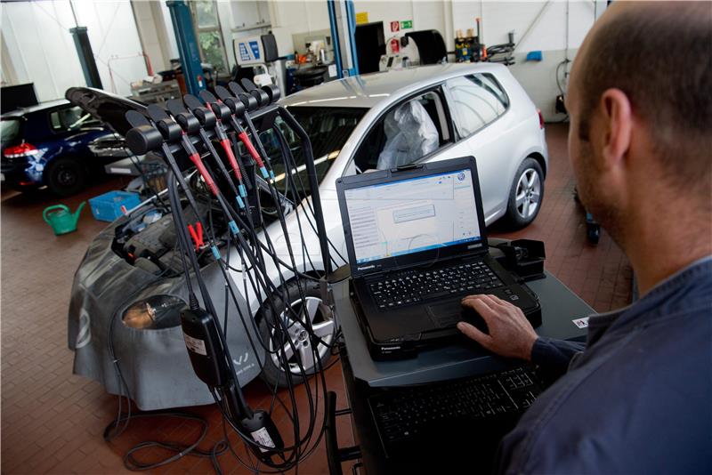 Ovlašteni auto serviseri žele ograničiti prodaju motornog ulja građanima