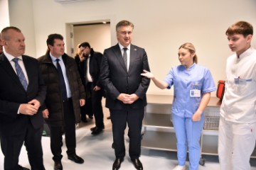 Varaždin: Plenković otvorio Regionalni centar kompetentnosti u zdravstvu