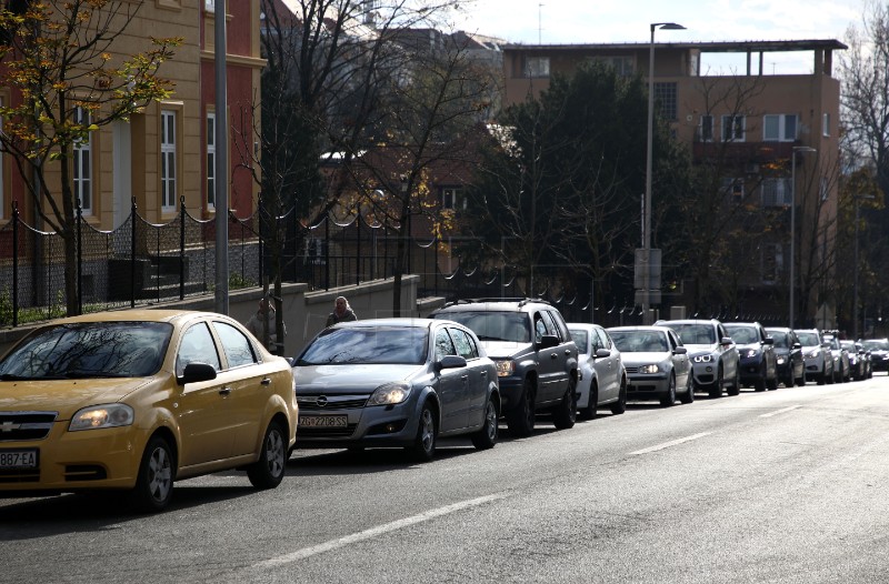 Otvoren drive-in punkt za PCR testiranje na hripavac