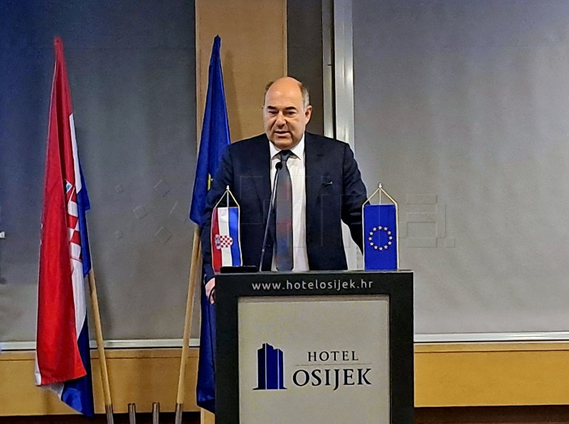 Barbarić optužen zbog bespravne gradnje na Hvaru