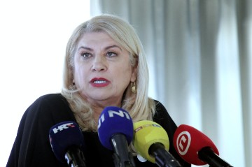 Konferencija za novinare povodom osnivačke skupštine nove stranke "Republika"